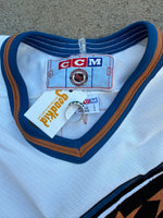 Load image into Gallery viewer, Vintage Washington Capitals Custom Jersey
